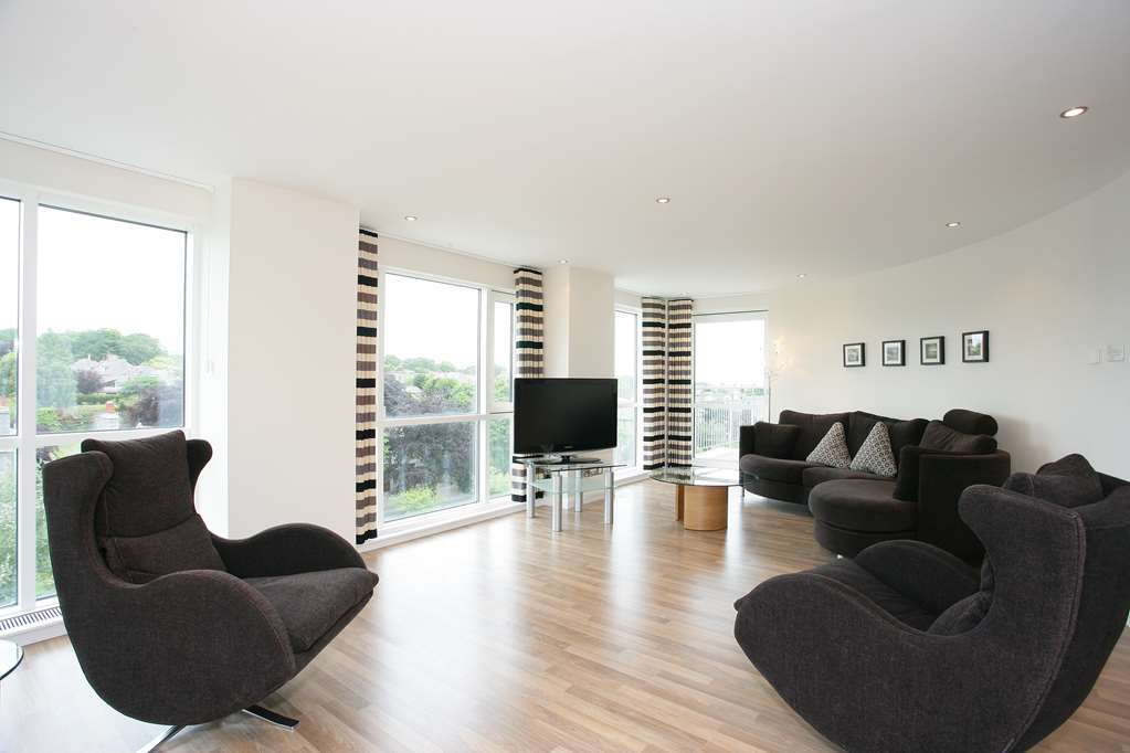 Kepplestone Manor Apartment Aberdeen Room photo